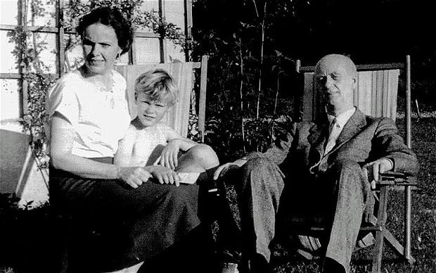 Wilhelm Furtwängler with his wife Elisabeth and son, Andreas