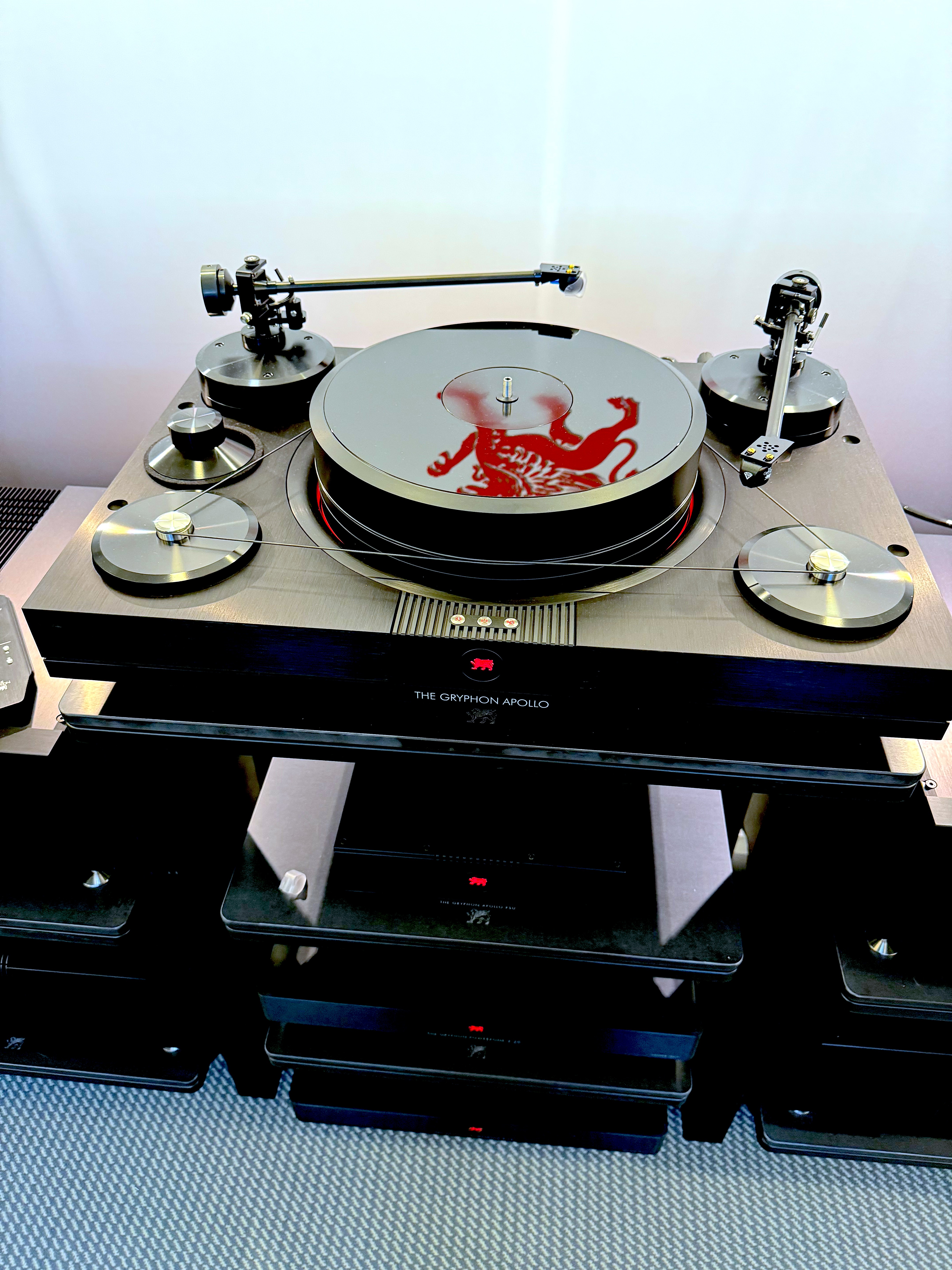 Gryphon Apollo Turntable