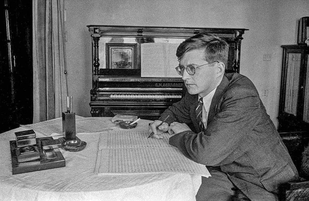 Shostakovich in the 1940s (L.M.Dorensky)