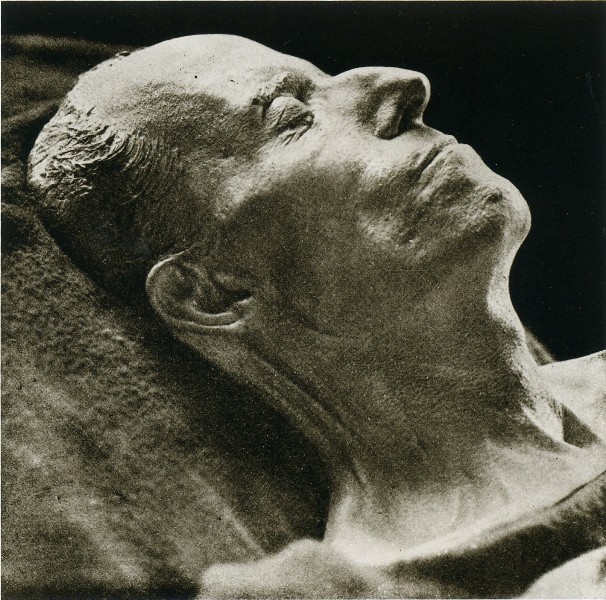 Mahler's Death Mask, made in 1911 by Rudolf Moll